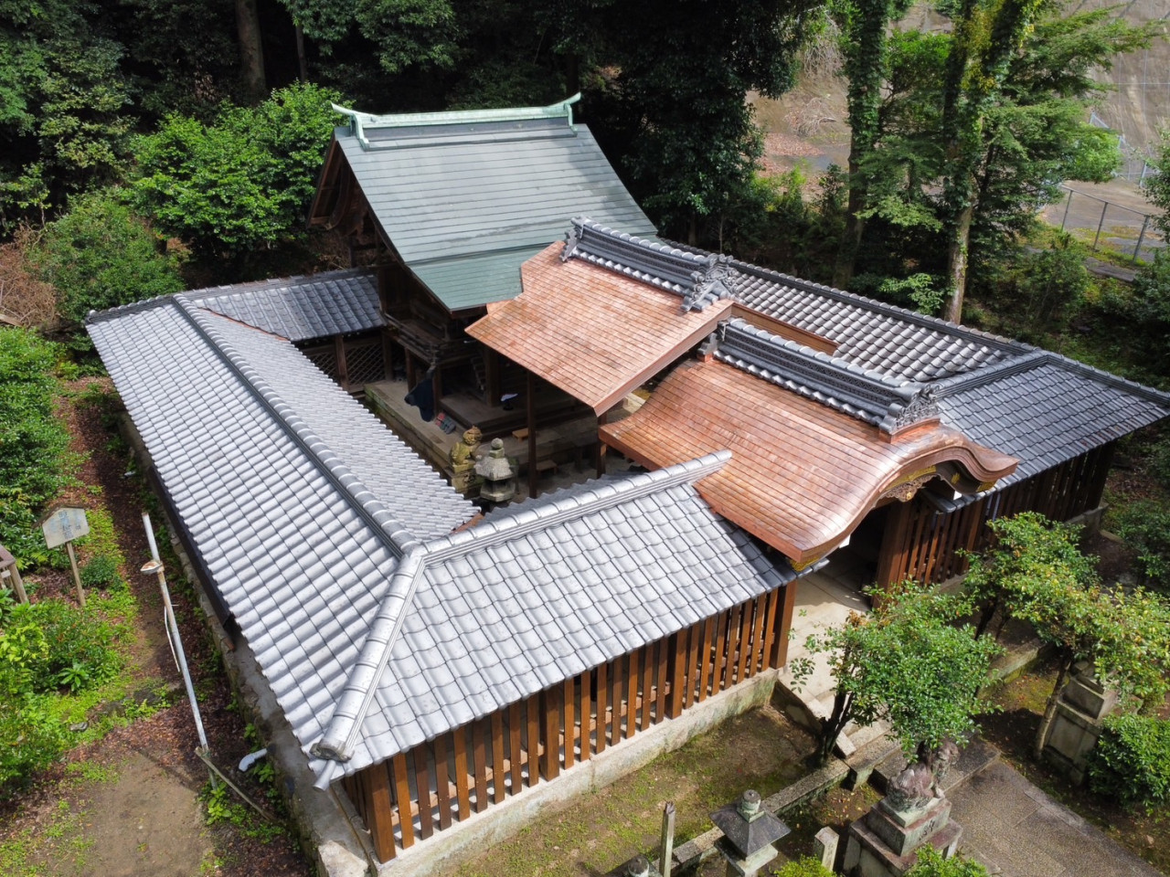 關蝉丸神社